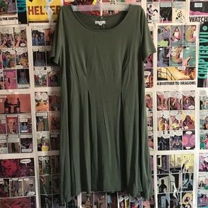 a green short dress